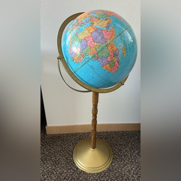 Vintage 1960/1970s George F. Cram's Imperial World globe (12”) with stand (ht 3’ - Picture 10 of 12
